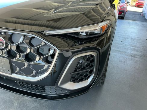 New 2025 Audi Q5 Premium Plus image 25