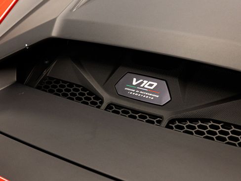 Used 2023 Lamborghini Huracan Sterrato image 16