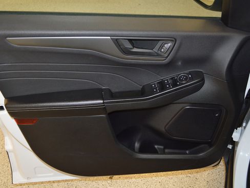 Used 2024 Ford Escape Active image 14