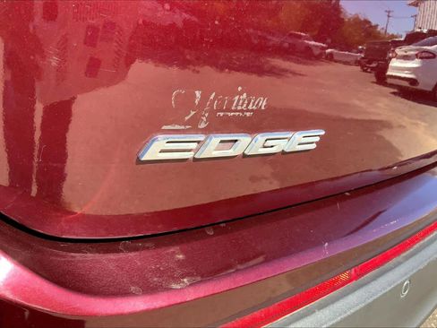 Used 2017 Ford Edge SEL w/ Equipment Group 201A image 29