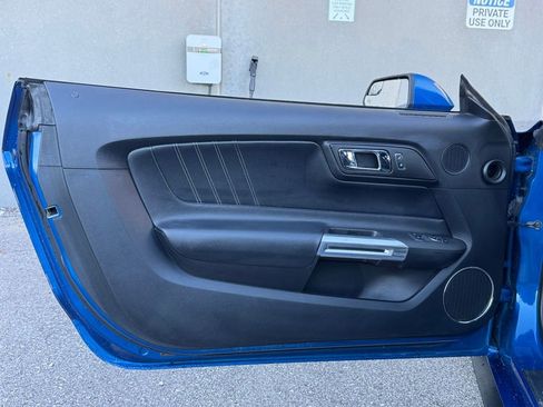 Used 2017 Ford Mustang GT Premium image 20