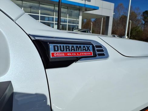 New 2026 GMC Sierra 2500 Denali w/ Denali Reserve Package image 17