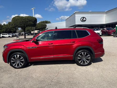 Used 2022 Volkswagen Atlas SEL Premium AWD/4WD image 2