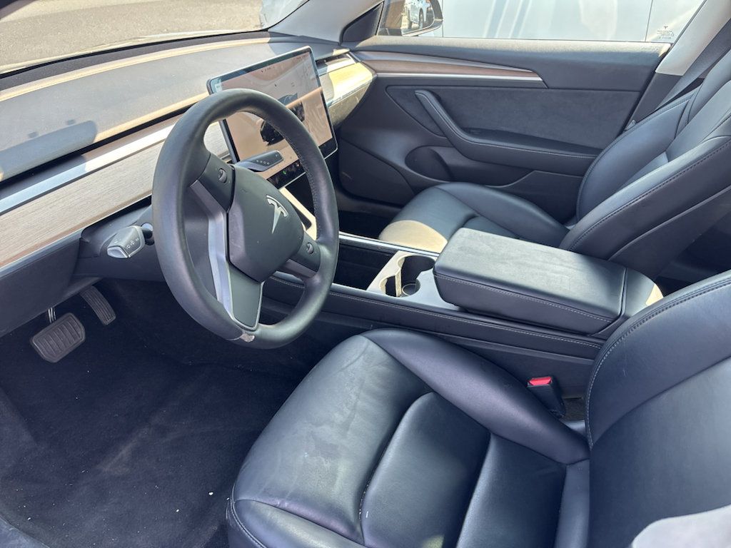 Used 2022 Tesla Model 3 Long Range AWD/4WD image 3