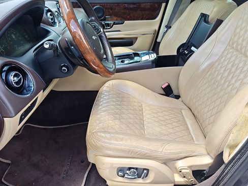 Used 2016 Jaguar XJ L Portfolio RWD image 59