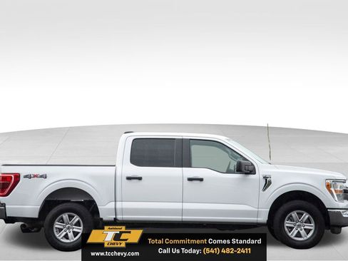 Used 2022 Ford F150 XLT w/ Trailer Tow Package AWD/4WD image 5