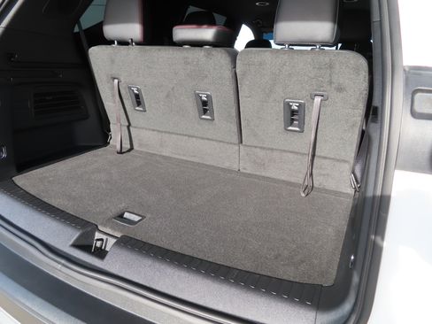 Used 2024 Chevrolet Traverse Z71 w/ Enhanced Driving Package image 14