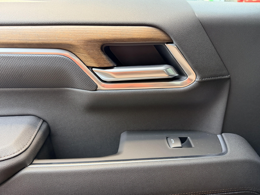 New 2026 Chevrolet Silverado 1500 High Country w/ Technology Package AWD/4WD image 29