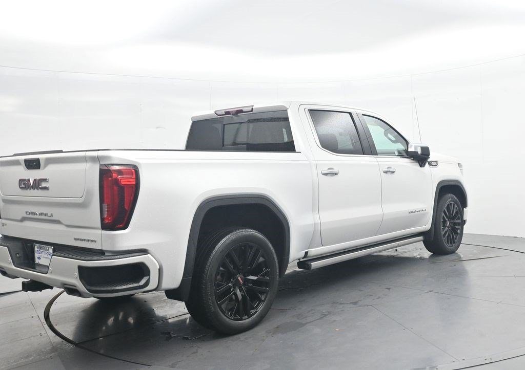 Used 2022 GMC Sierra 1500 Denali w/ Denali Reserve Package RWD image 5