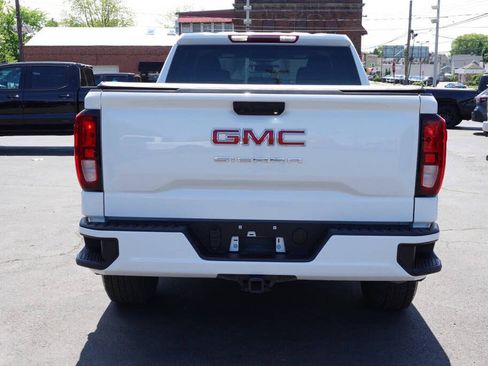 Used 2024 GMC Sierra 1500 Pro w/ Graphite Edition AWD/4WD image 9