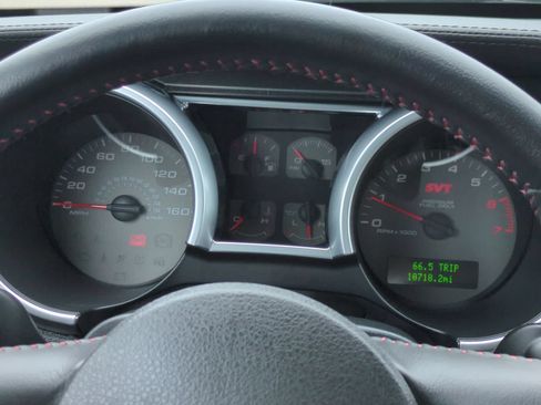Used 2008 Ford Mustang Shelby GT500 RWD image 32