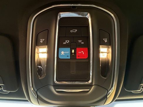 New 2025 Jeep Grand Cherokee L Laredo image 25