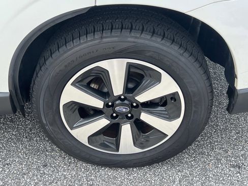 Used 2018 Subaru Forester 2.5i Premium image 19