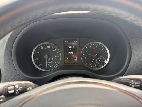 Used 2023 Mercedes-Benz Metris Passenger image 10