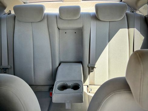 Used 2007 Hyundai Elantra GLS FWD image 46