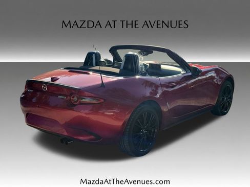 New 2026 MAZDA MX-5 Miata Club w/ Interior Package RWD image 4