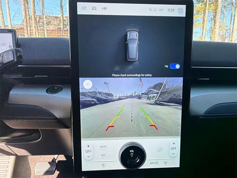 Used 2022 Ford Mustang Mach-E Select image 27