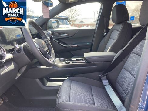 New 2026 Chevrolet Equinox LT image 9