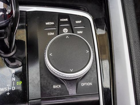 Used 2020 BMW Z4 sDrive30i w/ Executive Package image 18