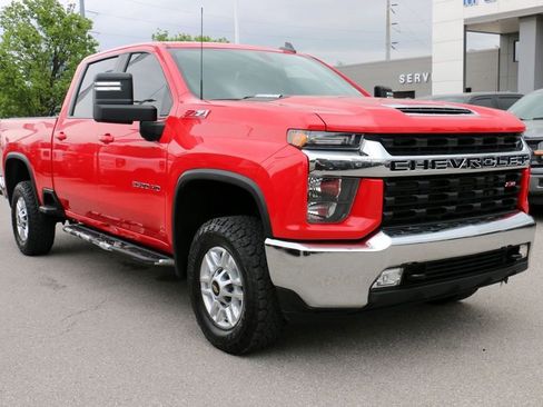 Used 2023 Chevrolet Silverado 2500 LT w/ Convenience Package AWD/4WD image 4