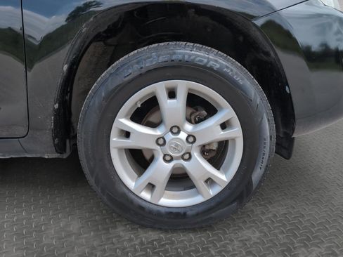 Used 2011 Toyota RAV4 2WD w/ Upgrade Value Pkg image 25