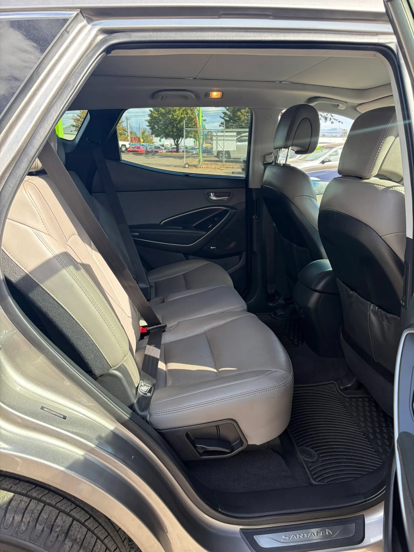 Used 2017 Hyundai Santa Fe Sport w/ 2.4L Tech Package 04 FWD image 15