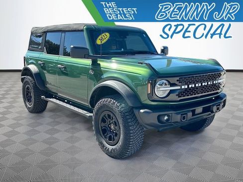 Used 2023 Ford Bronco Wildtrak image 3