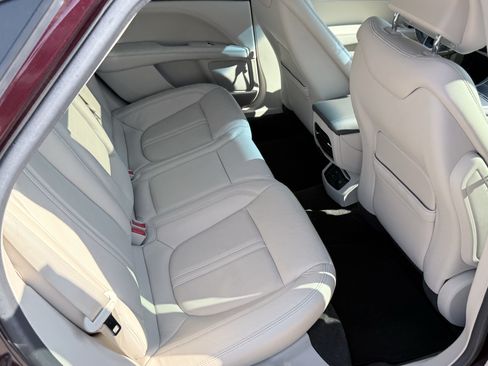 Used 2017 Lincoln MKZ Reserve FWD image 30