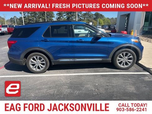 Used 2021 Ford Explorer XLT w/ Equipment Group 202A image 1