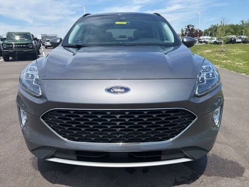 Used 2021 Ford Escape Titanium AWD/4WD image 3