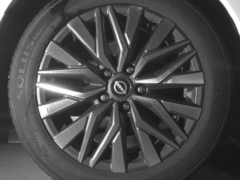 Used 2025 Nissan Altima 2.5 SV image 15