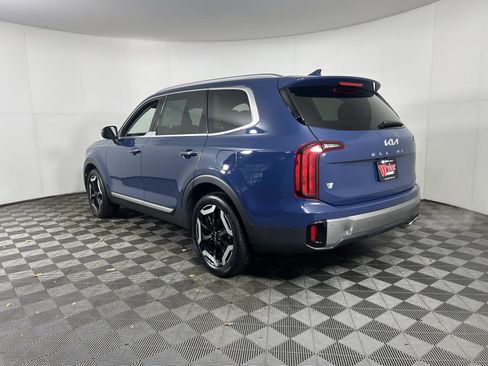Certified 2025 Kia Telluride S image 15