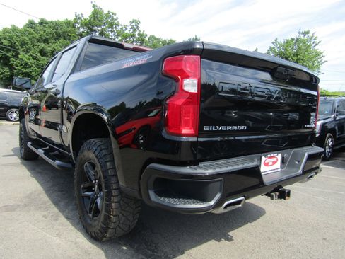 Used 2020 Chevrolet Silverado 1500 Custom Trail Boss w/ Custom Convenience Package AWD/4WD image 5