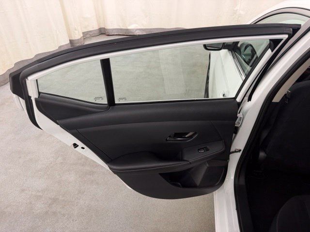 Used 2025 Nissan Sentra SV FWD image 16