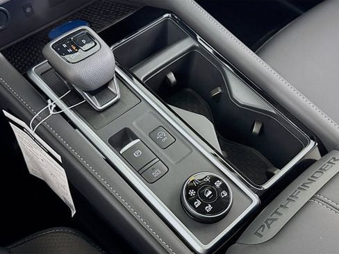New 2026 Nissan Pathfinder SL AWD/4WD image 15