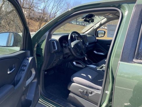 New 2025 Nissan Frontier SV image 14