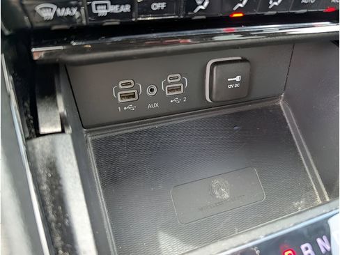 Used 2023 Jeep Grand Cherokee Altitude RWD image 20