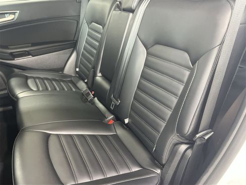 Used 2024 Ford Edge SEL image 26