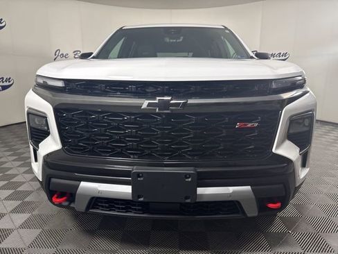 Used 2024 Chevrolet Traverse Z71 w/ Enhanced Driving Package image 5