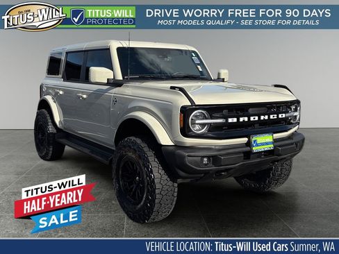 Used 2025 Ford Bronco Outer Banks AWD/4WD image 1