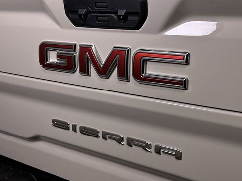New 2026 GMC Sierra 2500 AT4 w/ AT4 Premium Plus Package image 32