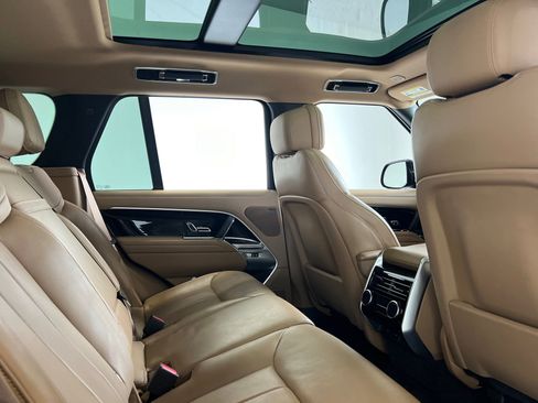 Used 2023 Land Rover Range Rover SE AWD/4WD image 21