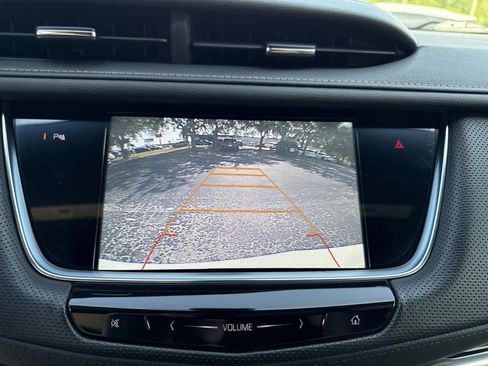 Used 2017 Cadillac XT5 Premium Luxury FWD image 24