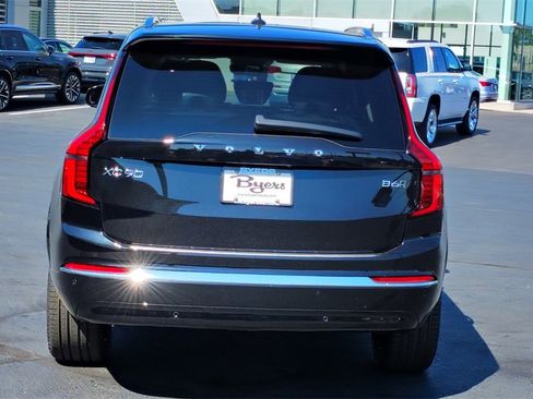 New 2026 Volvo XC90 B6 Plus w/ Protection Package Premier image 32