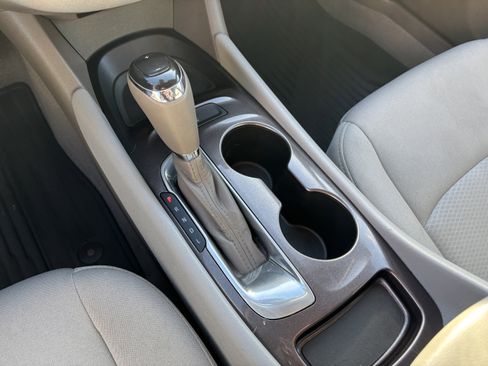 Used 2020 Chevrolet Malibu LS image 28