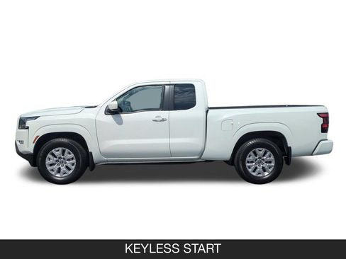 Used 2023 Nissan Frontier SV w/ SV Convenience Package RWD image 5