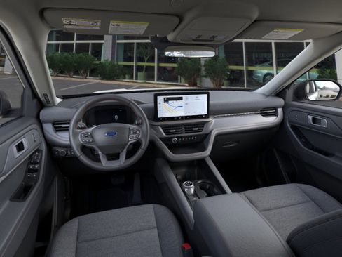 Used 2026 Ford Explorer Active AWD/4WD image 9