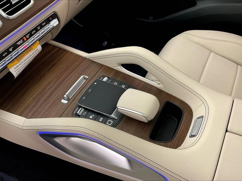 New 2026 Mercedes-Benz GLE 450 4MATIC image 10