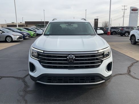 Used 2024 Volkswagen Atlas SE image 24