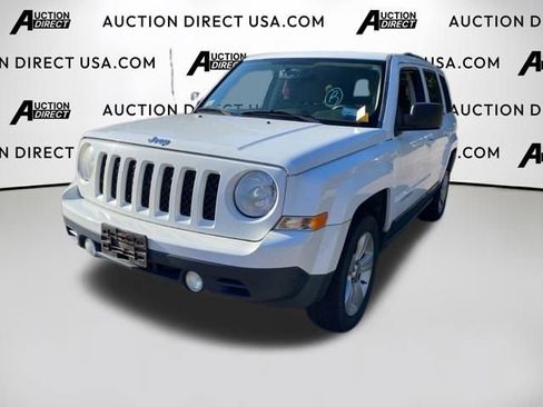 Used 2014 Jeep Patriot Latitude image 9